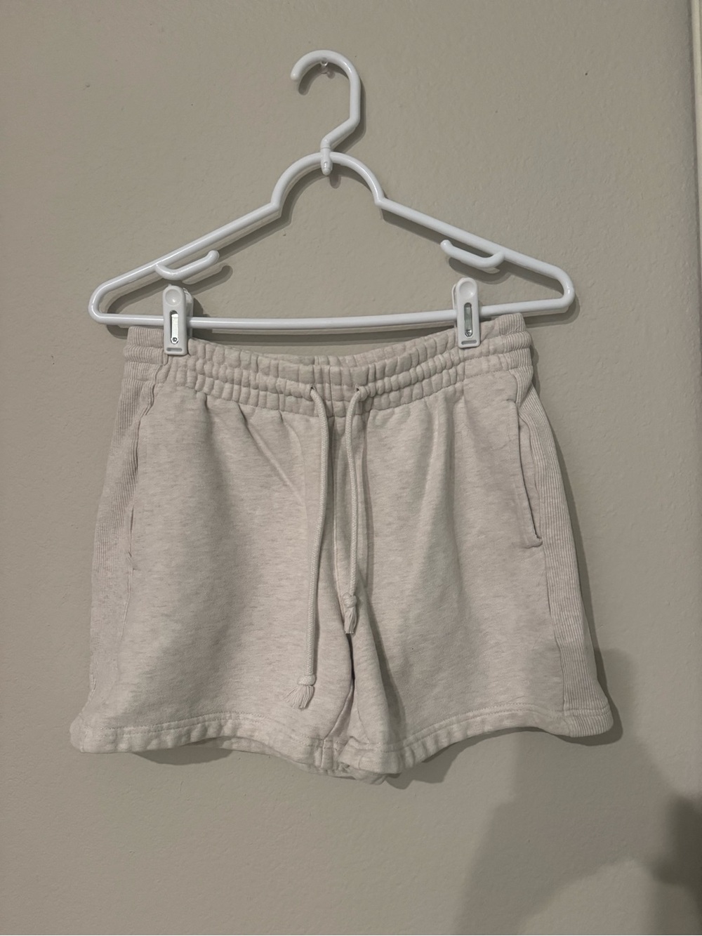 Aritzia Cream Elastic Drawstring Athletic Shorts